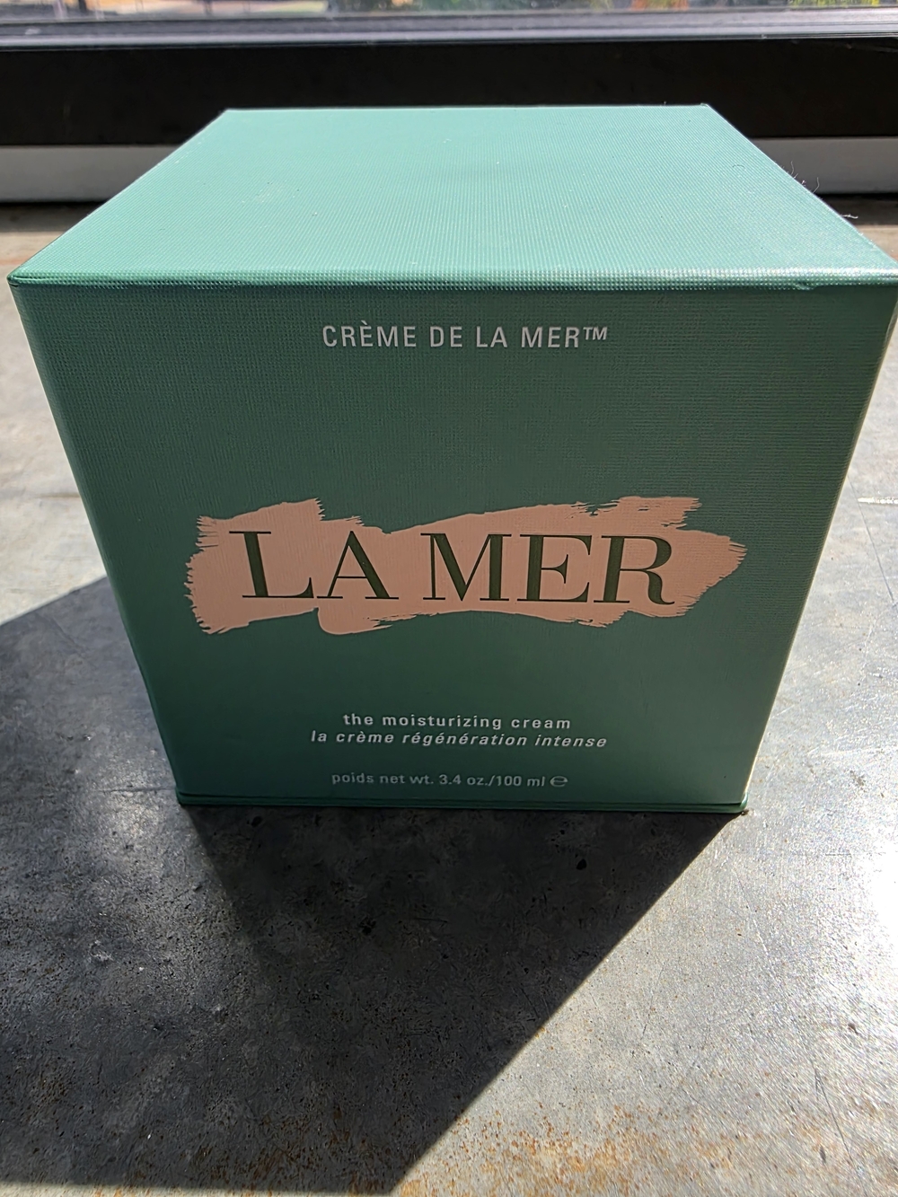 Cream - Picture 2 of 6